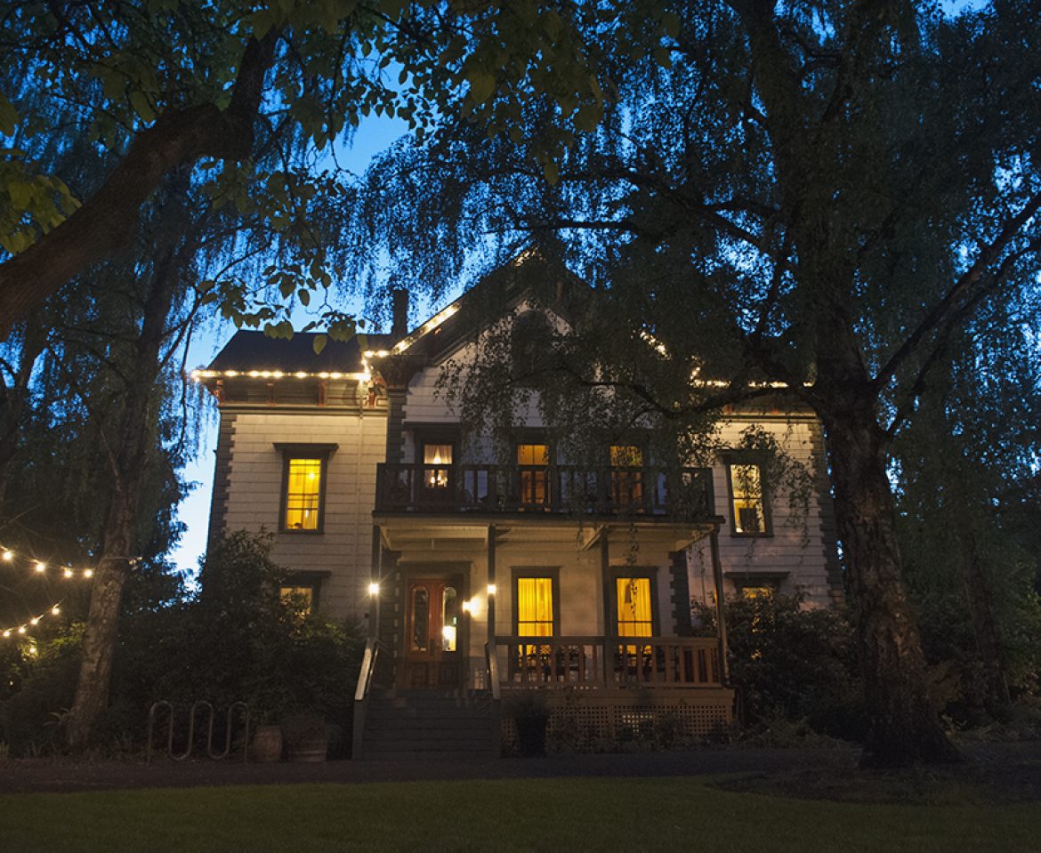 McMenamins Imbrie House Wedding Venue Part 1