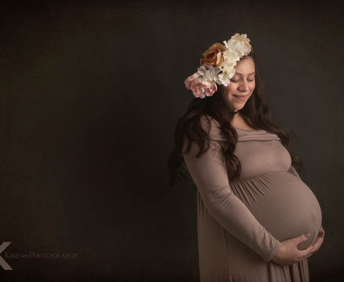 Beautiful Maternity Portrait Session in Portland Oregon