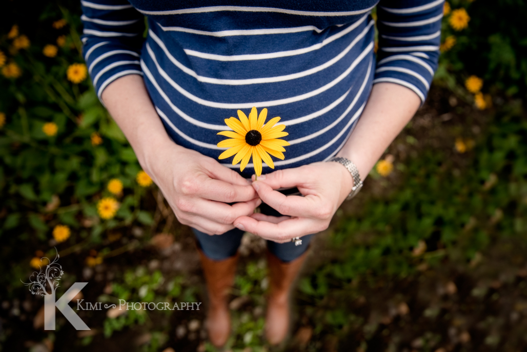 How Prenatal Yoga and Maternity/Newborn Photography Can Help