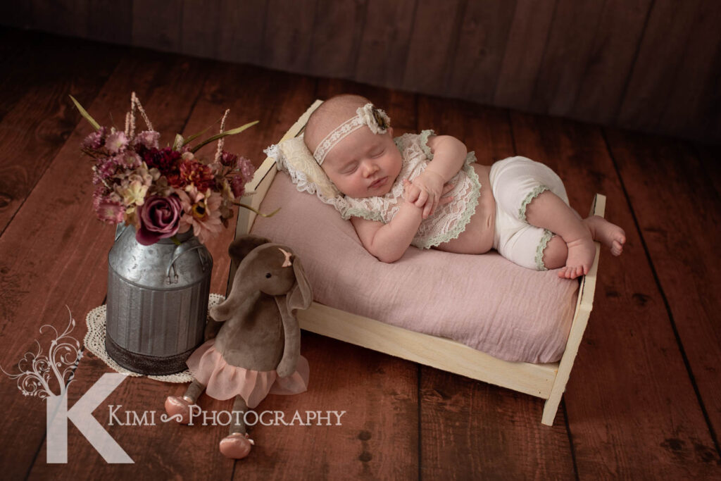 Kimi Photography is a Portland Newborn Photographer in Oregon. Here is my incredible journey with my clients from newborn to 1st birthday session.