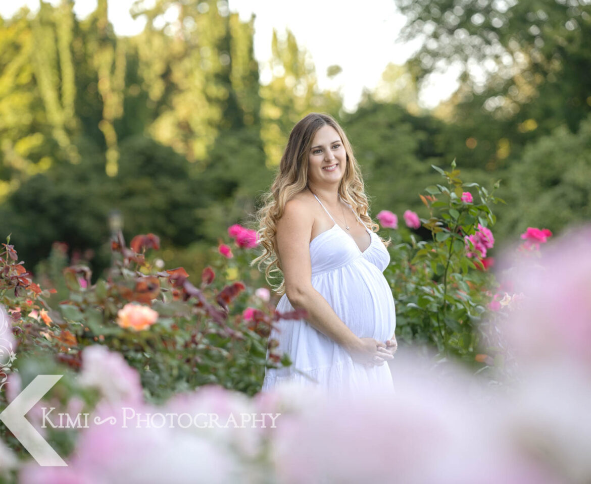 Rose garden maternity photo session in Portland Oregon