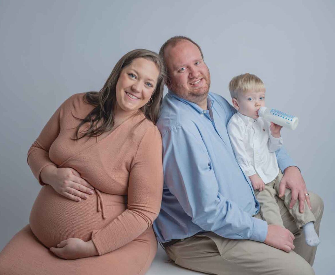 Portland Maternity Session with an under 2 years old